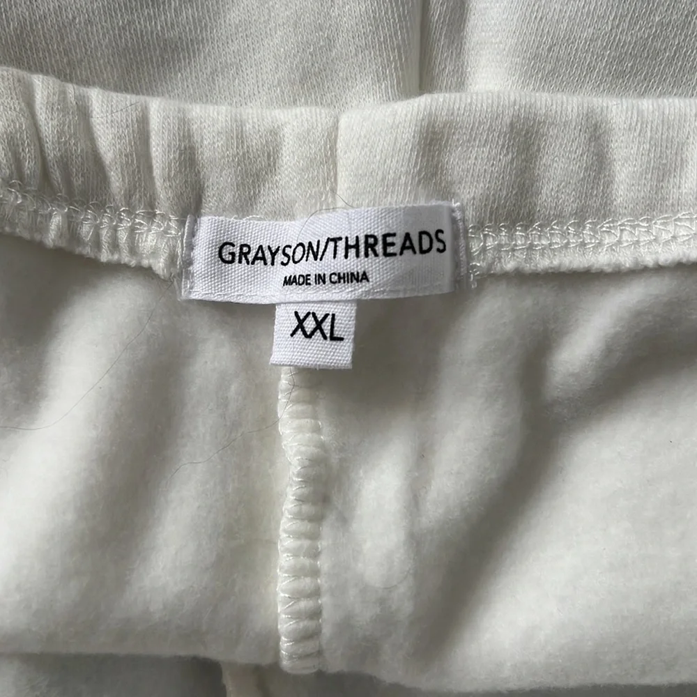 NWT Grayson/Threads Shorts - Picture 3 of 3